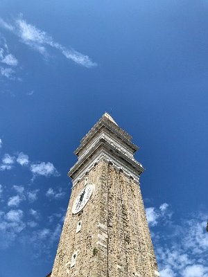 12. Zvonice, která je součástí kostela sv. Jiří